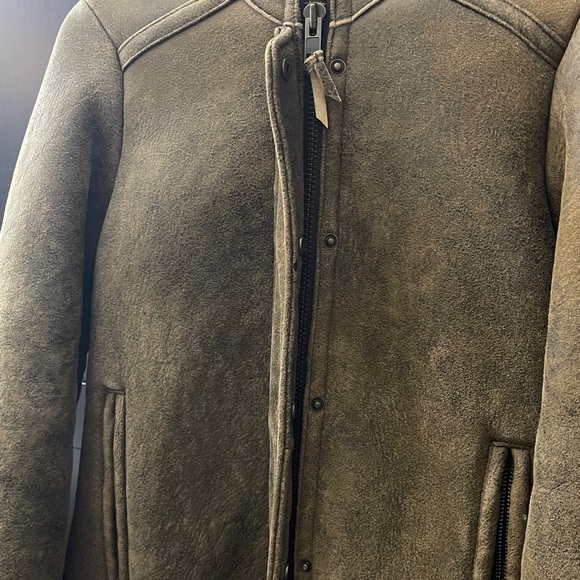 Genuine shearling coat in petite small - Picture 4 of 12